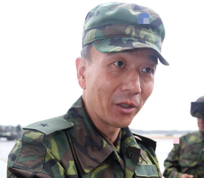 赵志丹少将，探索自然美景之旅，寻求内心平和宁静