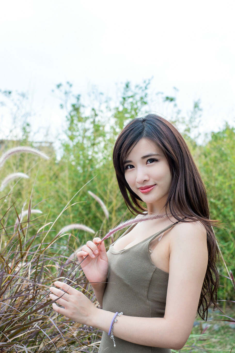 最新女娇人，小巷深处的独特风情魅力